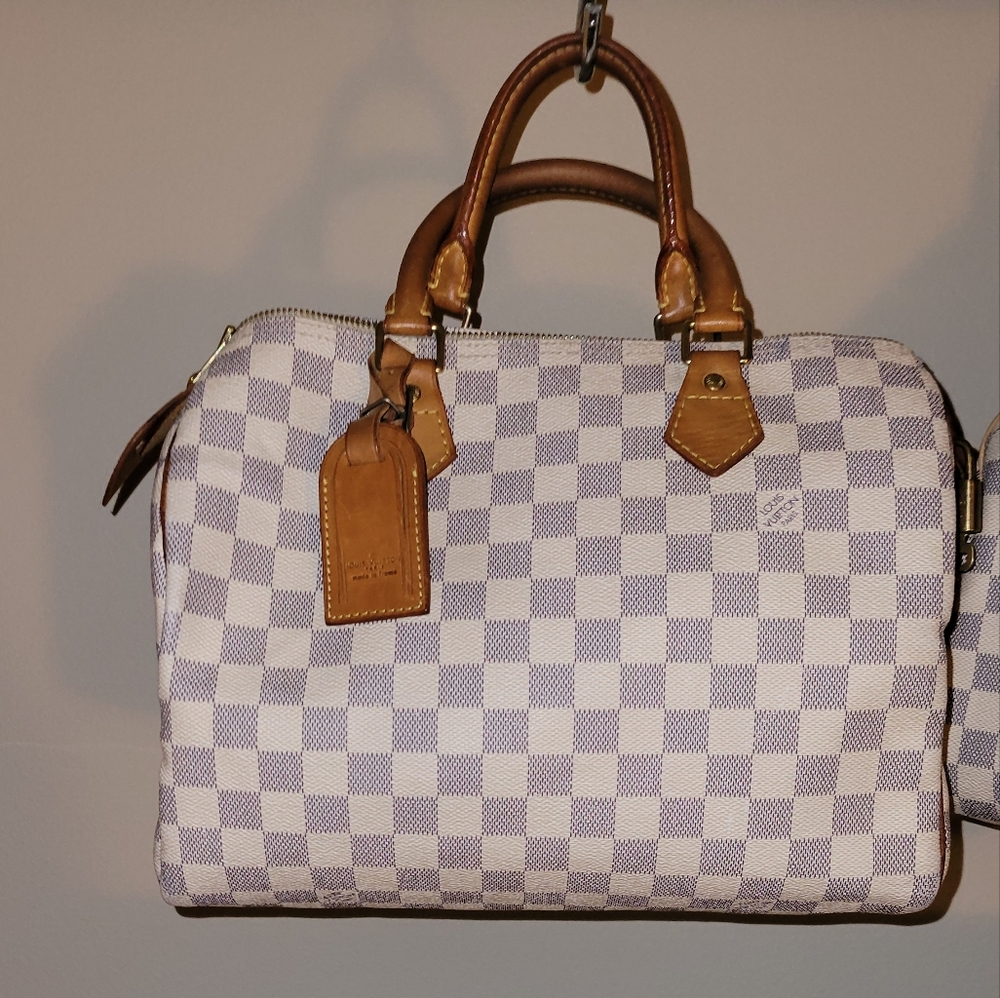 Authentic Louis Vuitton Damier Azure Speedy 30 w/lock, key & tag
